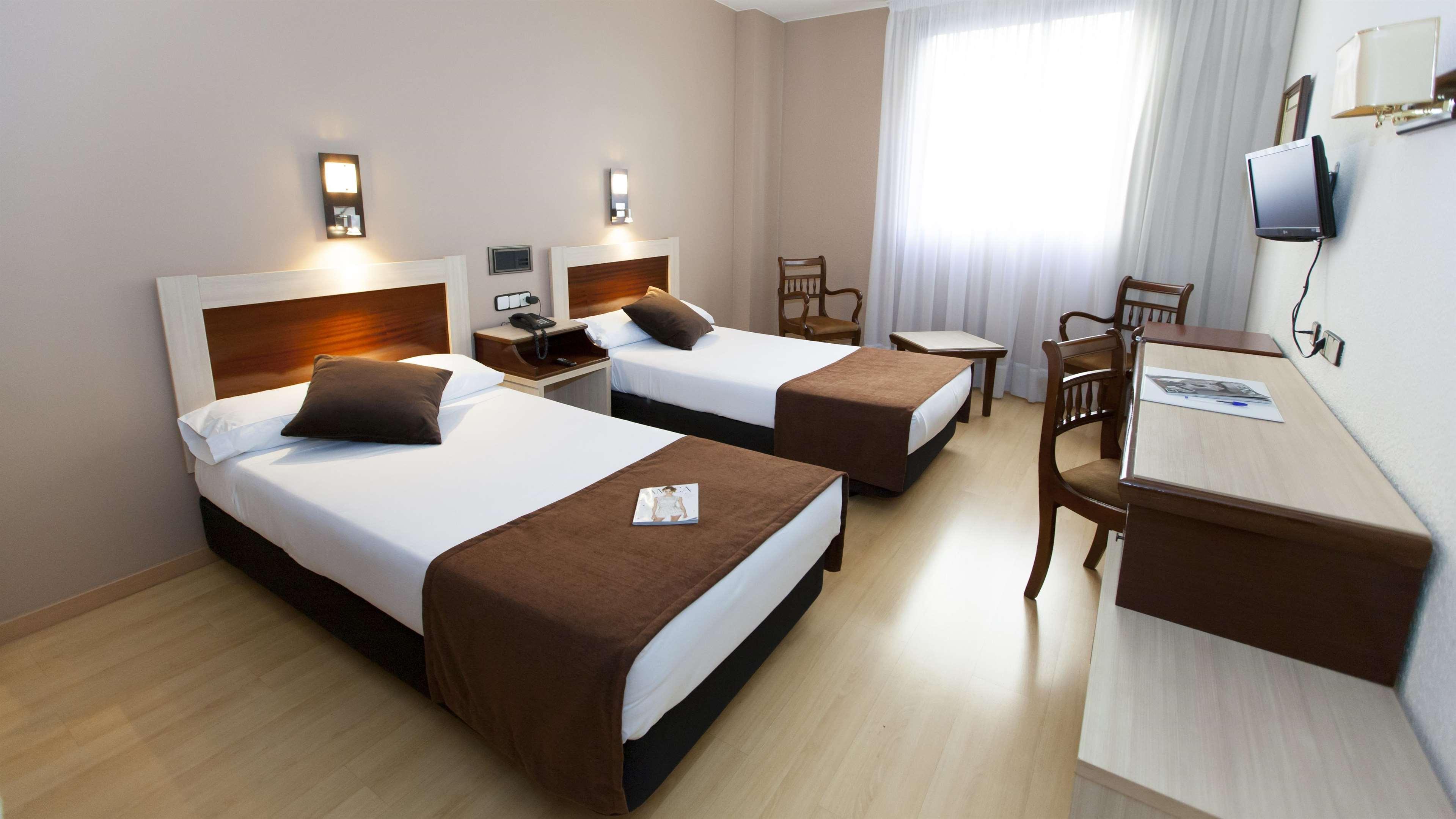 B&B Hotel Zaragoza Royal Exterior photo
