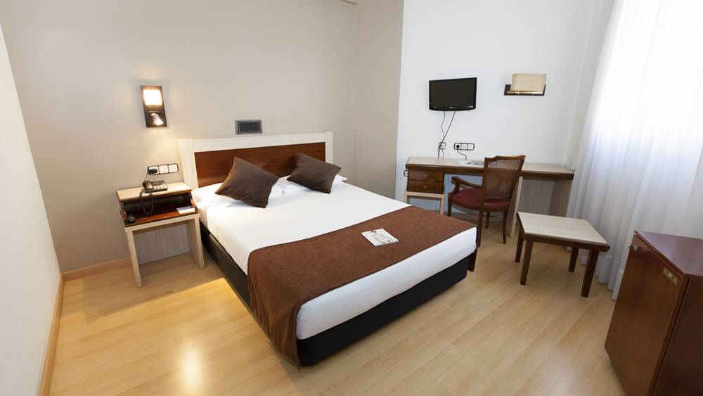 B&B Hotel Zaragoza Royal Exterior photo